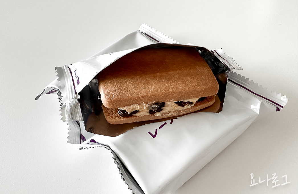 일본여행 도쿄여행 오사카여행 후쿠오카여행 일본쇼핑리스트 일본선물추천 일본과자 일본과자추천 일본편의점 일본편의점추천 도쿄쇼핑리스트 일본편의점간식 일본편의점간식추천 레즌산도 일본세븐일레븐 セブンイレブン スイーツ レーズンサンド