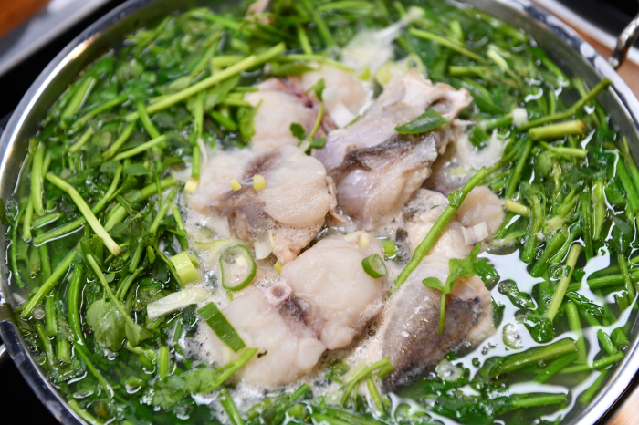 KBS 2TV 생생정보 동래복국가마솥추어탕 2024년 3월 26일 수요일 2014회 