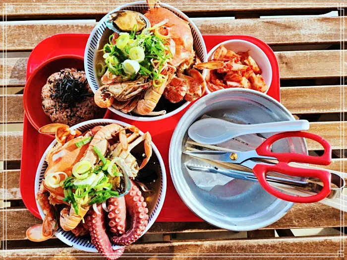 거제 망치 몽돌해수욕장 주천 맛집 오션뷰 해산물 가득 연 매출 7억 원 수제 라면