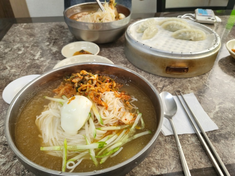 인천 영종도 장사의신 13년 전통 김치말이국수, 김치 냉국수 맛집 추천