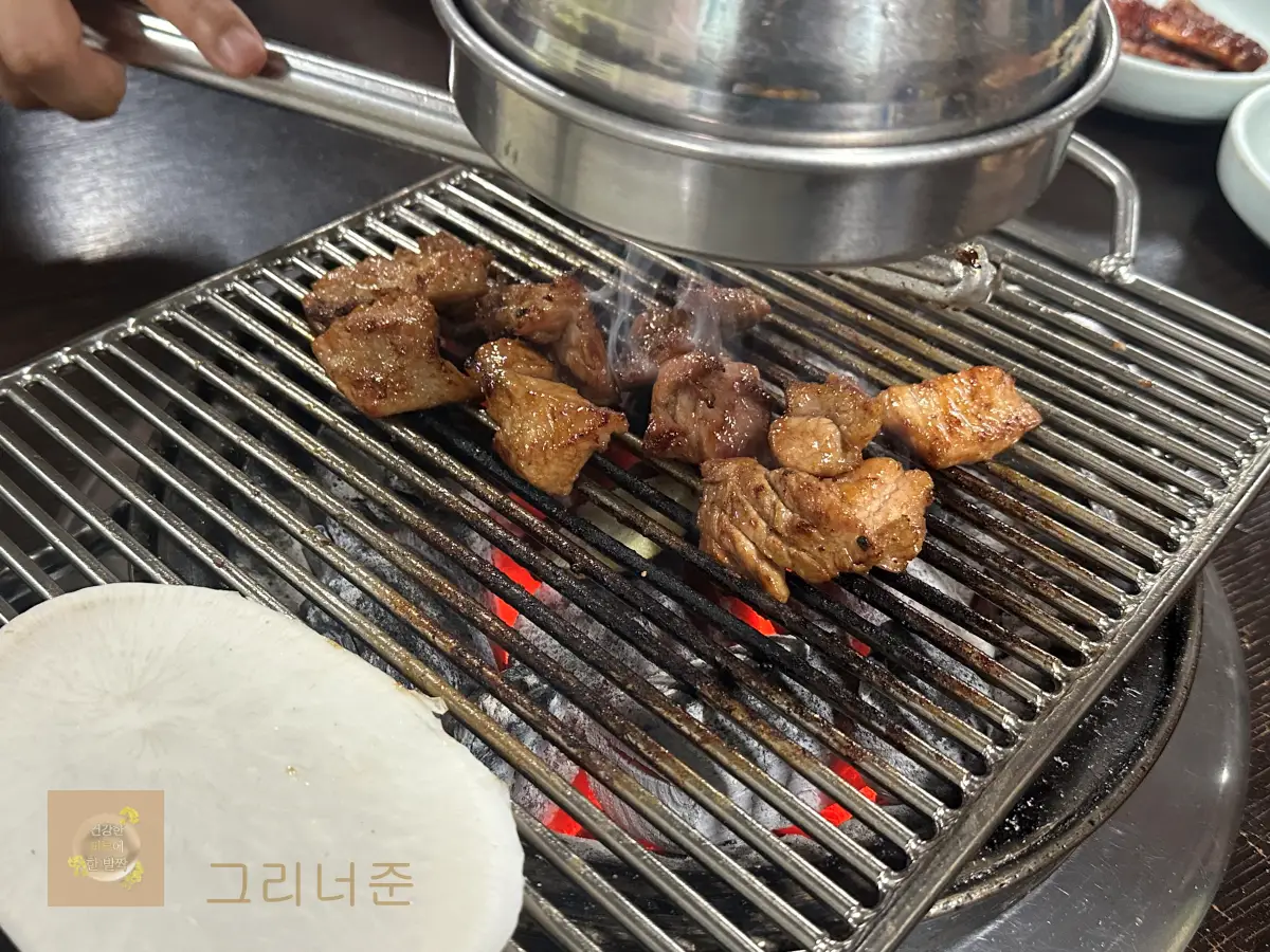 부일숯불갈비-잘구워진-양념갈비