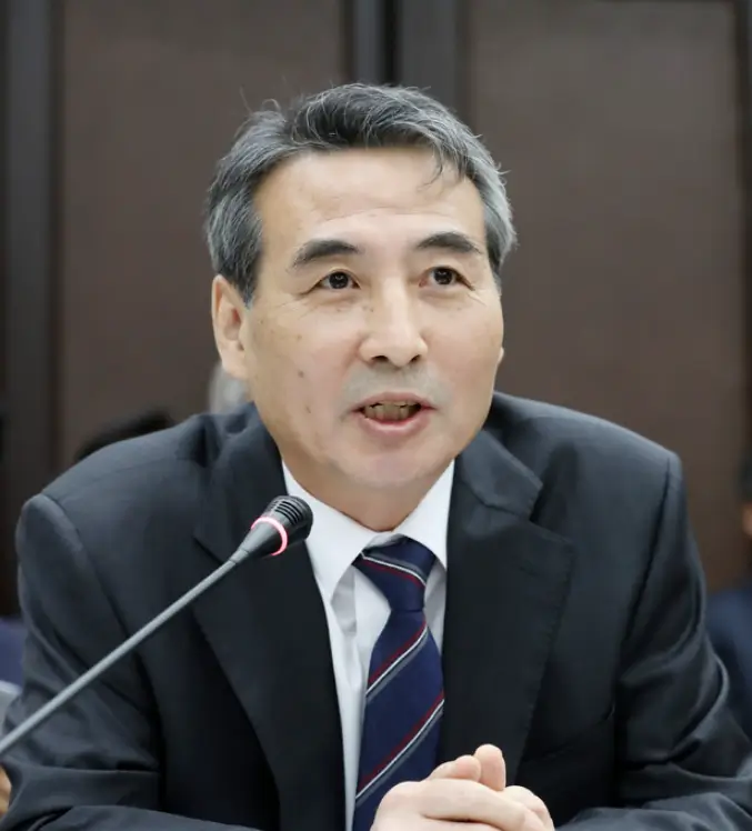 민중기