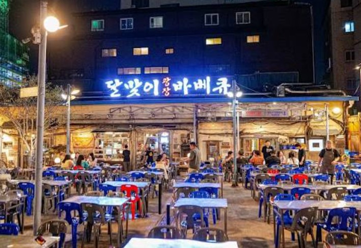 빌딩 숲 야장의 낭만을 만끽할 수 있는 '달맞이 광장 바베큐 본점' 외관