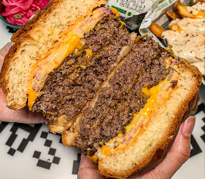 제스티살룬 성수