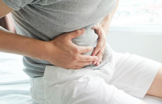 장염으로 힘들어하는 사람