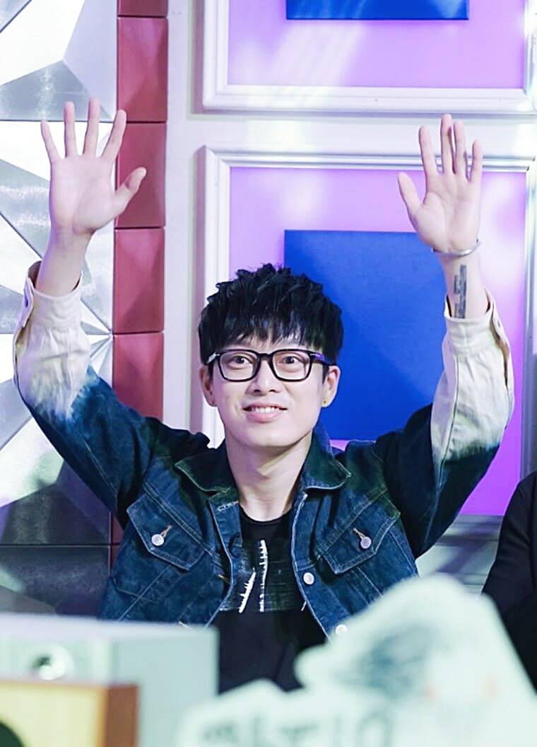 가수-국카스텐-하현우