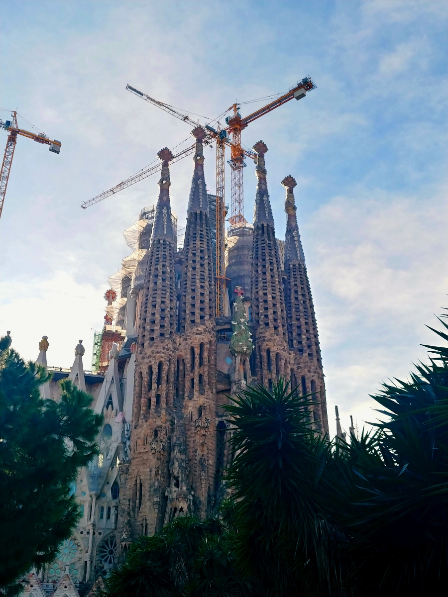 스페인-바르셀로나-2,-3월-날씨와-여행-코스-투어-추천