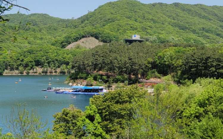 마장호수 출렁다리