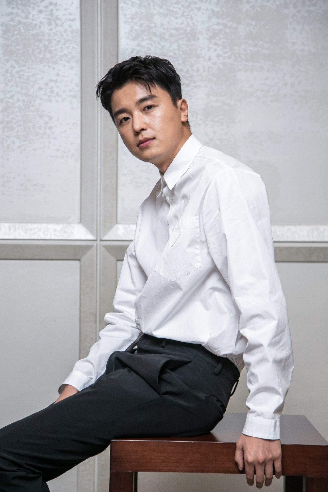 배우 연우진