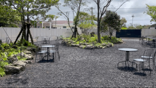 무로이 카페 제주 - 야외 정원 좌석 모습 영상