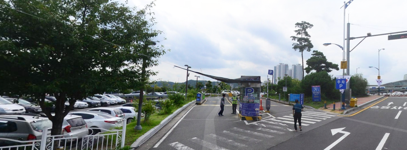 울산역주차장 입구1