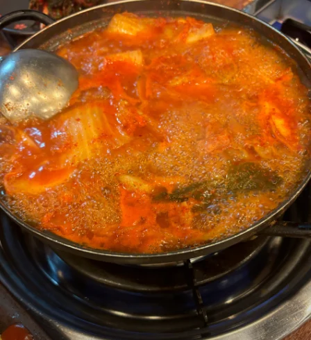 장군꼬들살 김치찌개