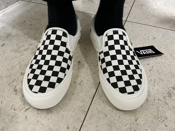 매력적인 쉐잎의 반스 슬립온 VR3 앞