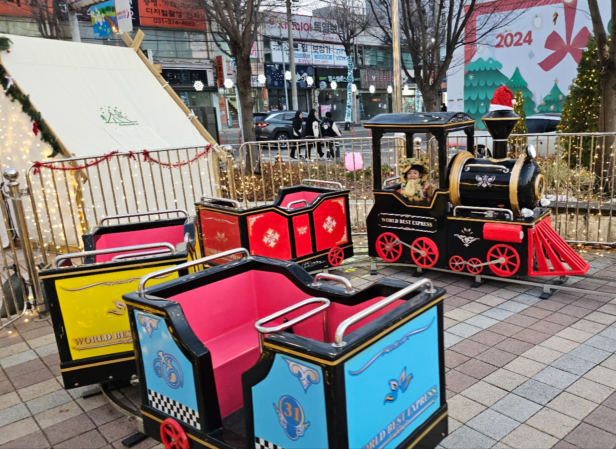 오산시의 미리 메리 크리스마스 '오! 해피 산타 마켓'-In Osan: Oh! Happy Santa Market