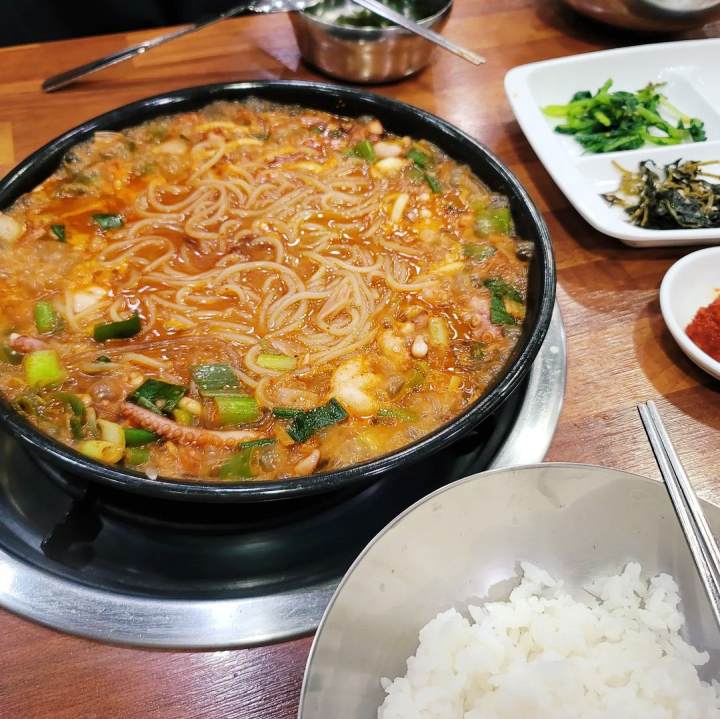 월 매출 1억 5천 52년 전통 조방 낙지 볶음 낙곱새 부산 맛집 추천 생방송투데이 소문의 맛집