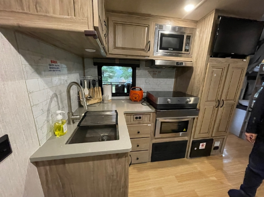 파주 동화힐링캠핑장 카라반 글램핑