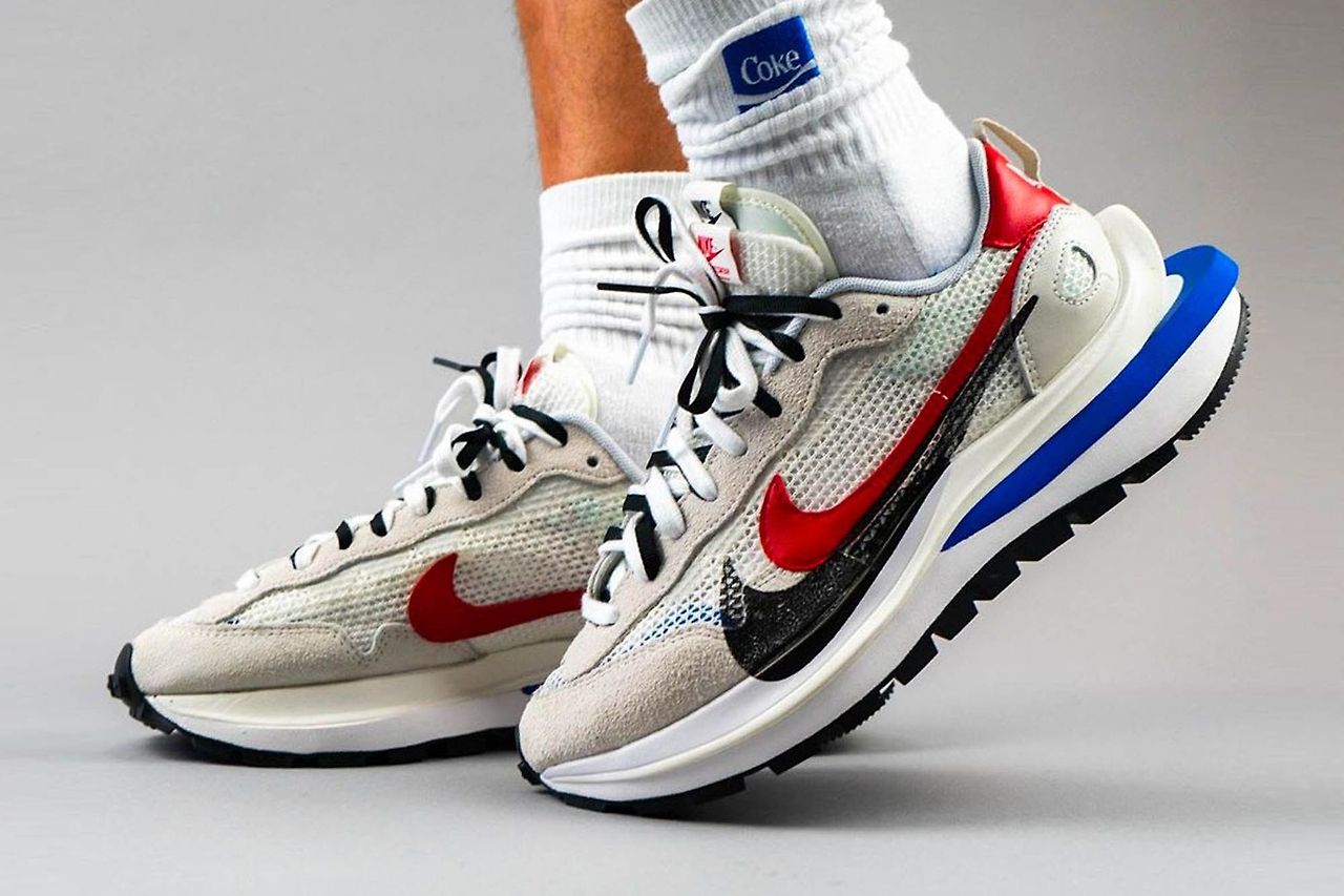 Le nuove sacai x Nike Pegasus VaporWaffle SP