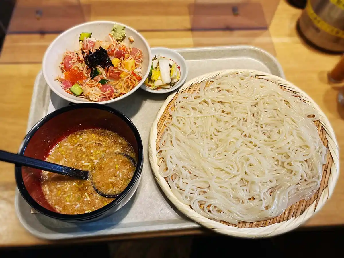 이나니와우동 나나쿠라