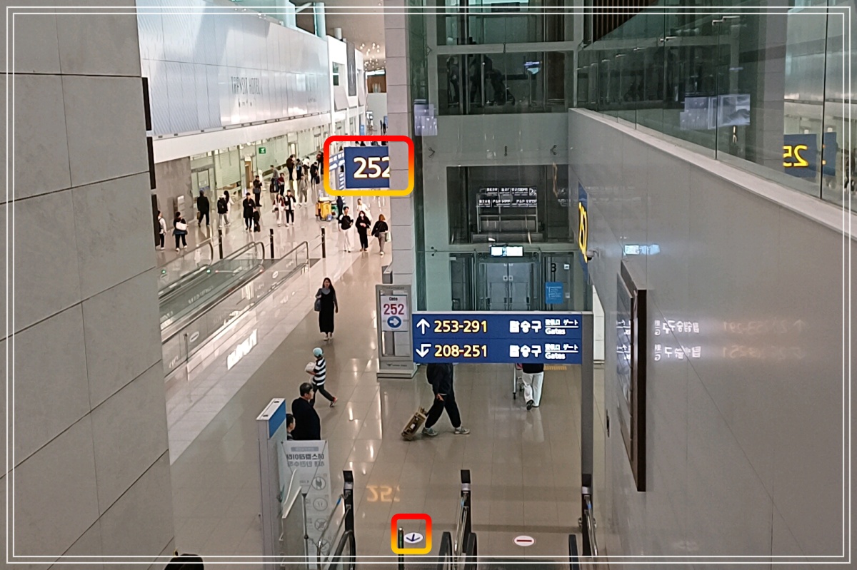 인천공항T2-Gate252-인도장-에스컬레이터