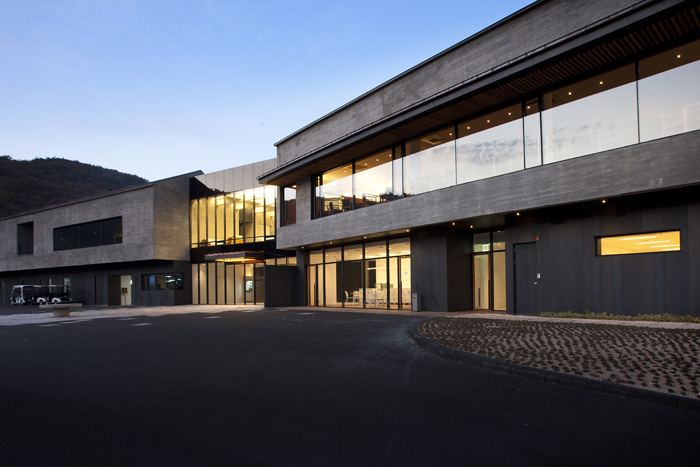 360도 컨트리클럽 (360&ordm; COUNTRY CLUB)