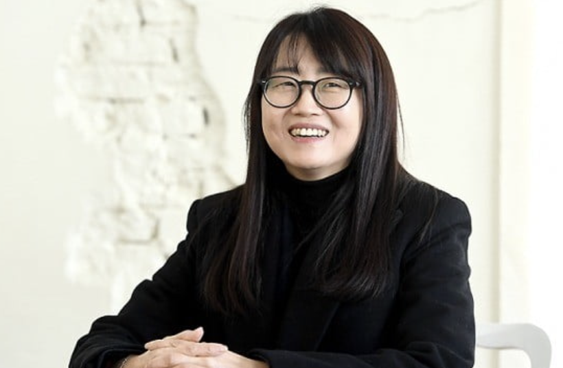 김은희 작품 특징