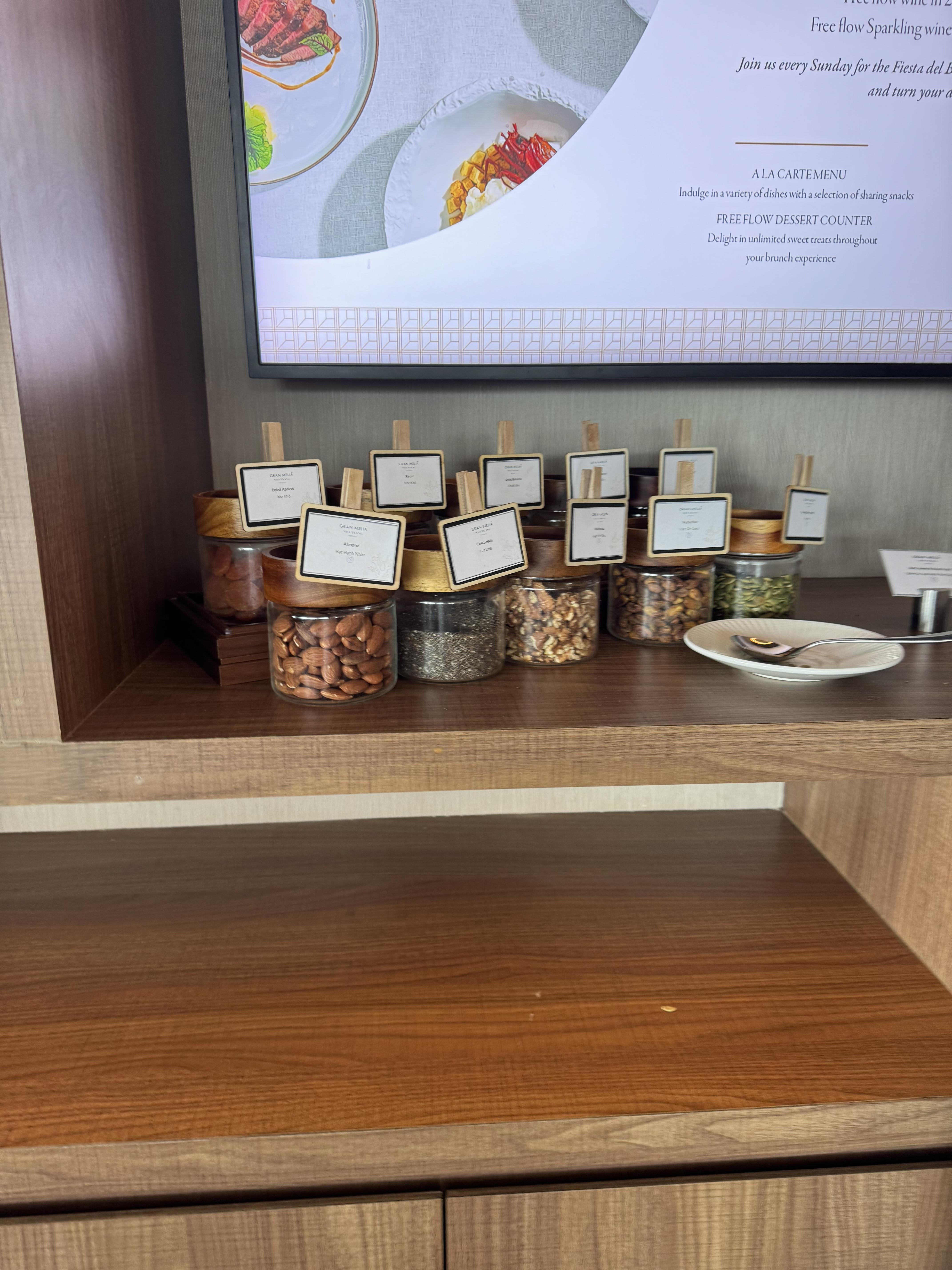 그란멜리아 나트랑 조식