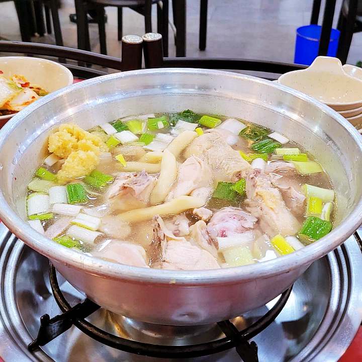 알토란 김명열 대박집 대표 닭한마리 특허 받은 육수로 한국을 넘어 일본까지 강타 맛있는 닭한마리집 종로 동대문 맛집 위치 메뉴 가격 정보