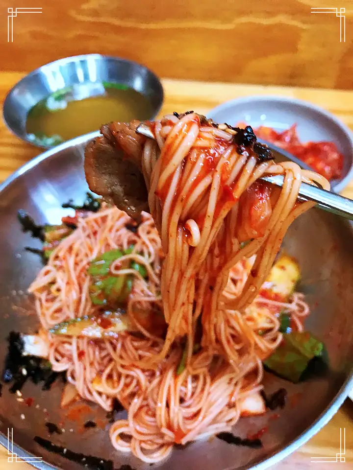 진심 가득 건강 담은 맛 대전 태평오거리 맛집 추천 생방송투데이 입맛 돋우는 새콤달콤 비빔국수 연탄구이 잔치국수 달걀 김밥 오늘방송 맛있GO 싸다GO