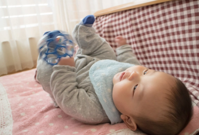 생후 4개월 아기의 움직임이 심한 이유