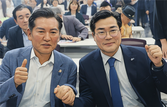 2025.6.29 더불어민주당 최대 원외 조직이자 친명계 조직으로 꼽히는 더민주전국혁신회의가 29일 오후 청주 오스코에서 전국대회를 개최한 가운데 더불어민주당 당 대표 후보로 출마한 정청래(왼쪽) 의원과 박찬대 의원이 행사에 참석했다.(일러스트)