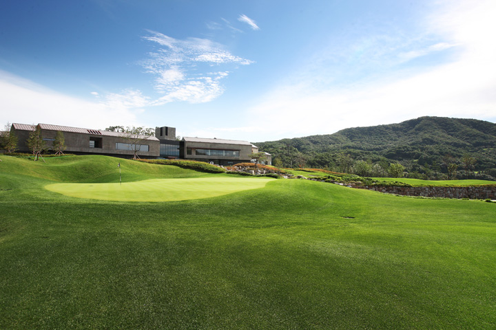 360도 컨트리클럽 (360º COUNTRY CLUB)