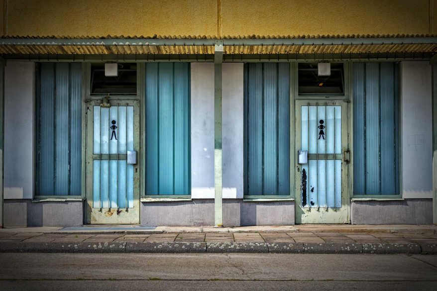 우주비행사는 화장실을 어떻게 사용할까?