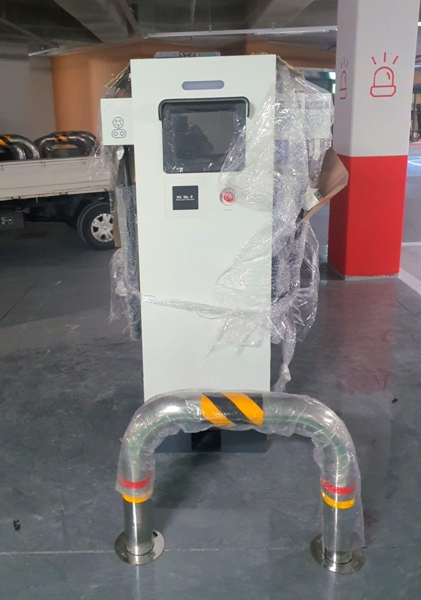 전기차-충전소에-볼라드-설치는-중요합니다.