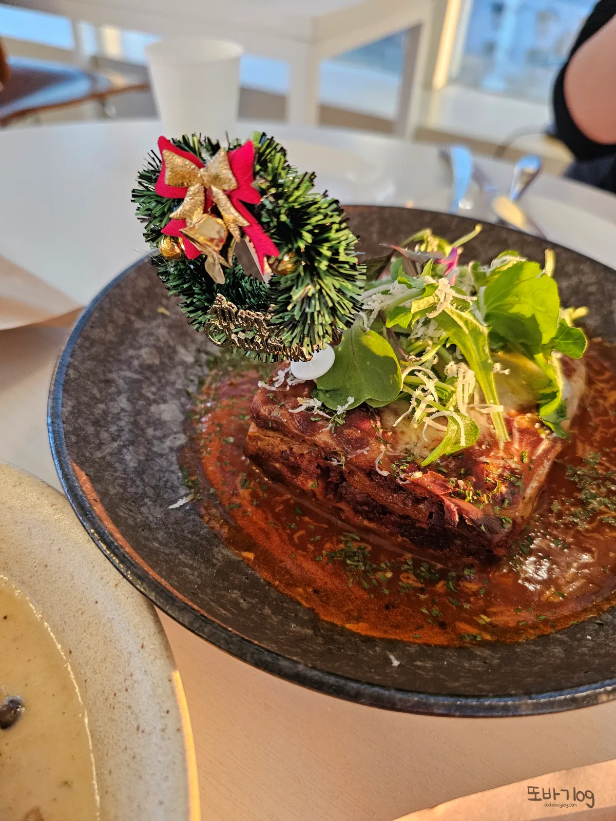 대구서구-피아자-스파이지라자냐-크리스마스장식