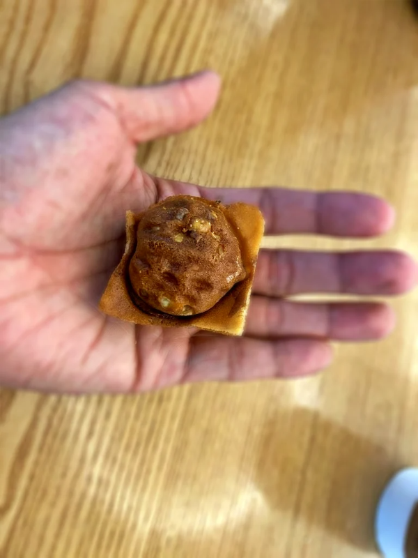 골프공 크기만한 메가마트 언양점 호두과자