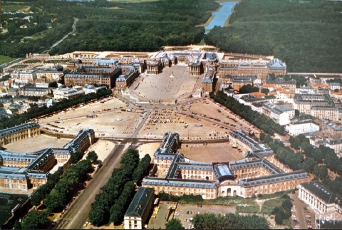 베르사이유 궁 동측 시가지