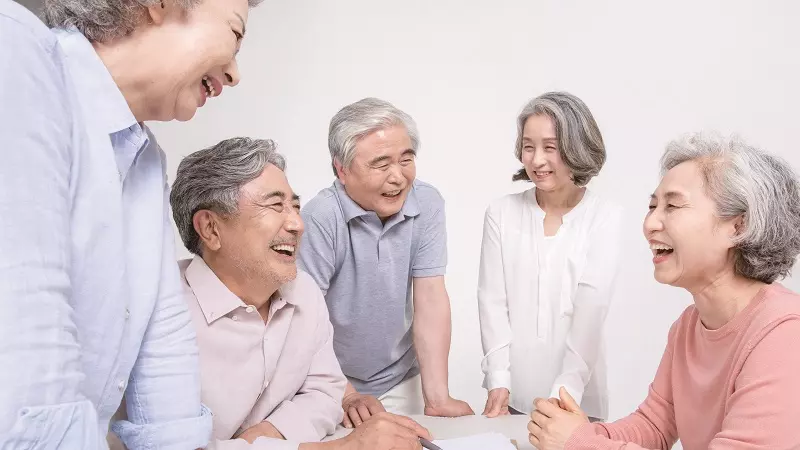 노인 (Elderly)