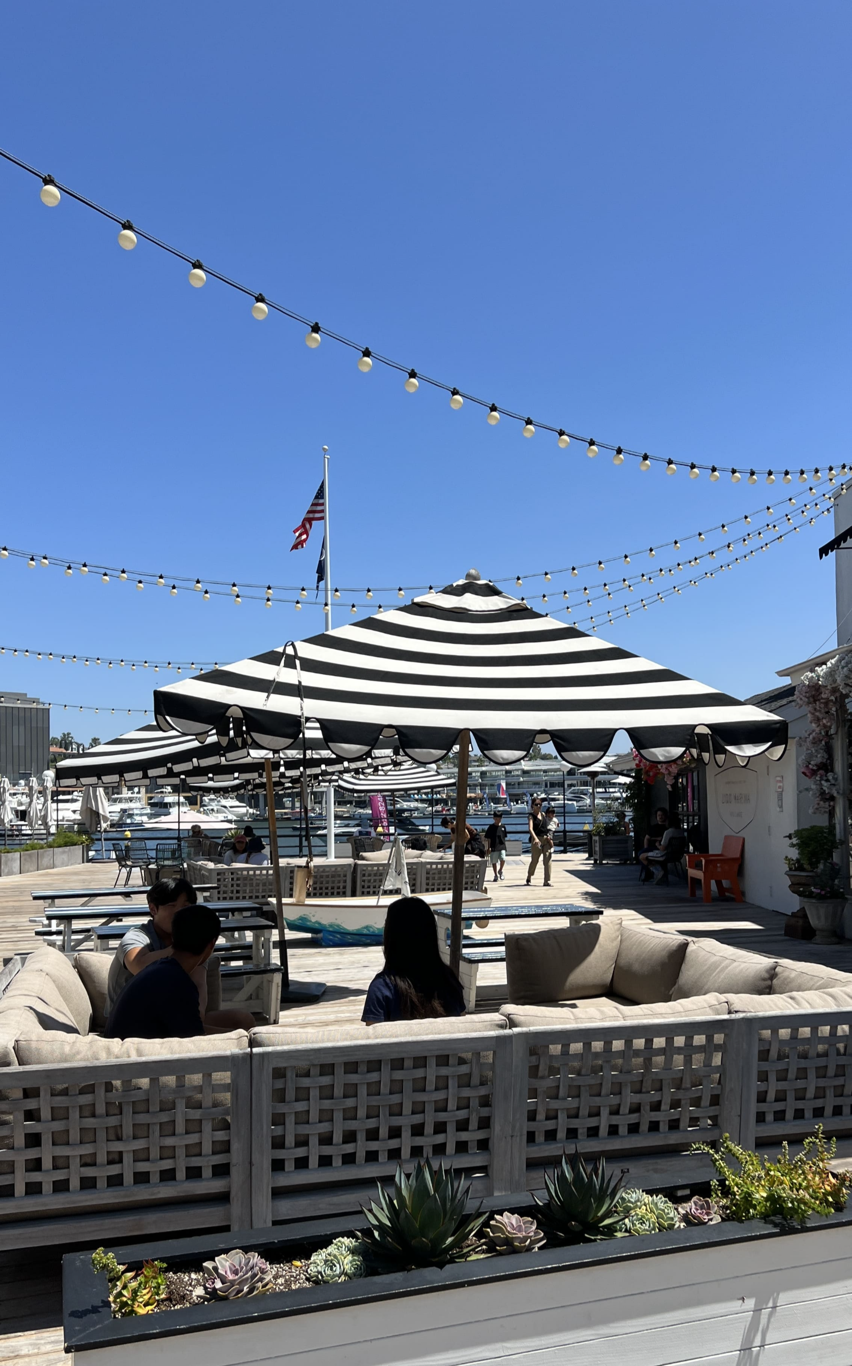 뉴포트비치 Lido Marina