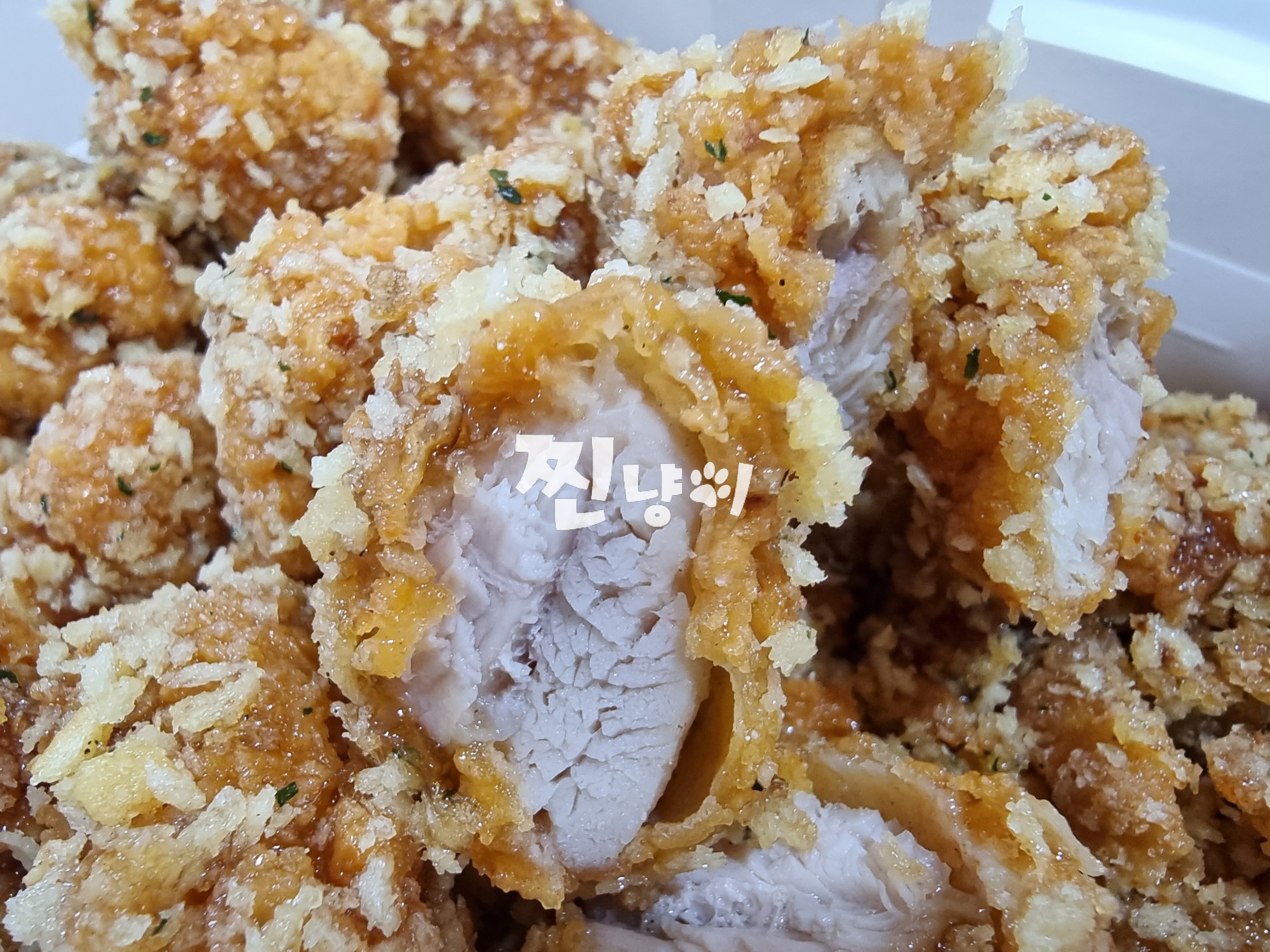 마법클 bhc치킨 메뉴 맛있어서 재 주문 의사 있어 마법클 bhc치킨 메뉴 맛있어서 재 주문 의사 있어