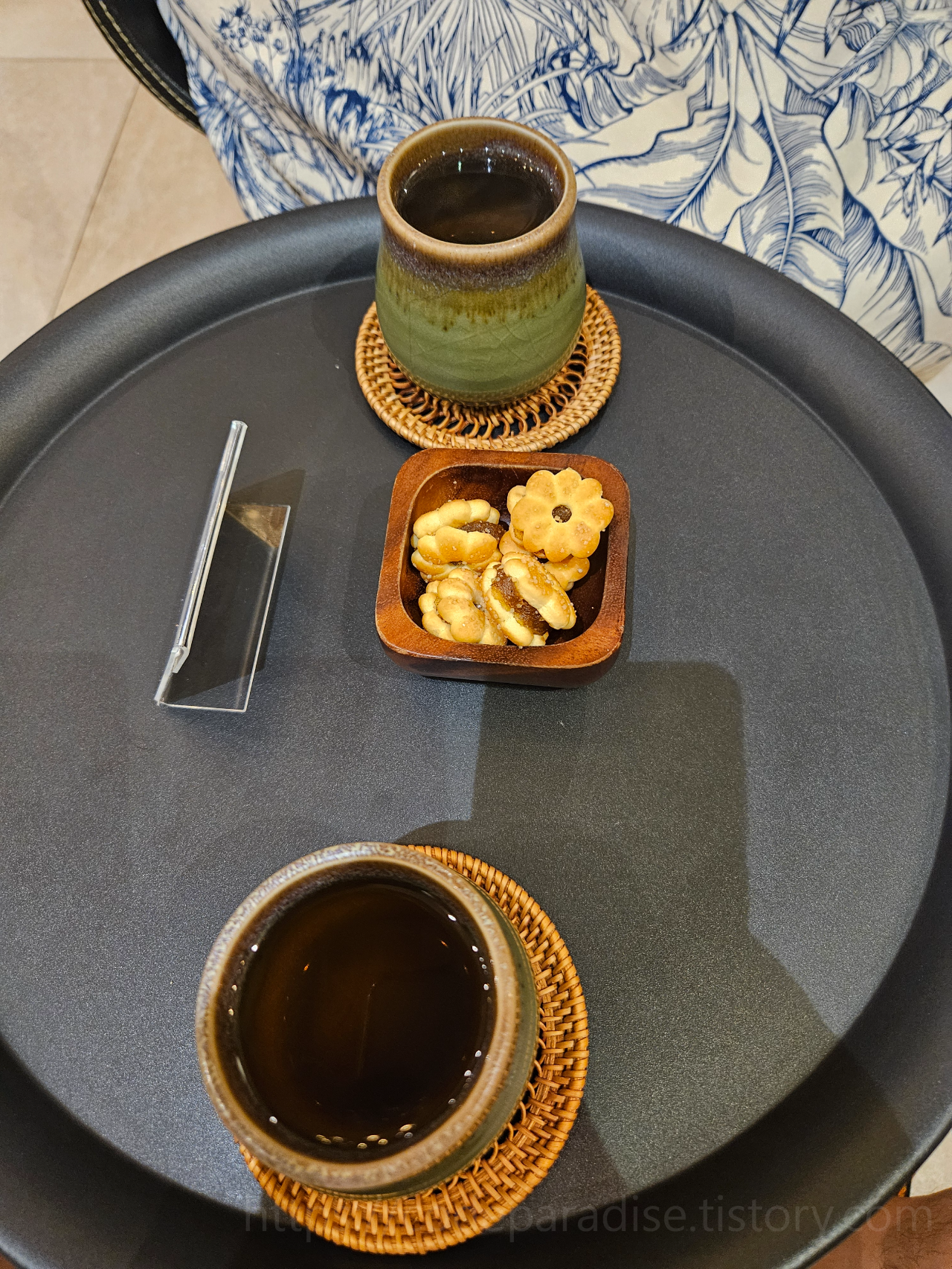 ๋งค์ฅ ์ฌ์ง