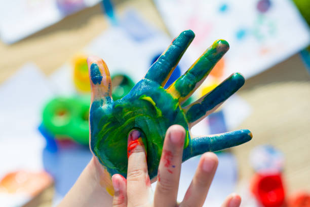 감정이 터지기 직전, 아이의 그림 속 신호들 - 부모가 놓치기 쉬운 미술치료 신호