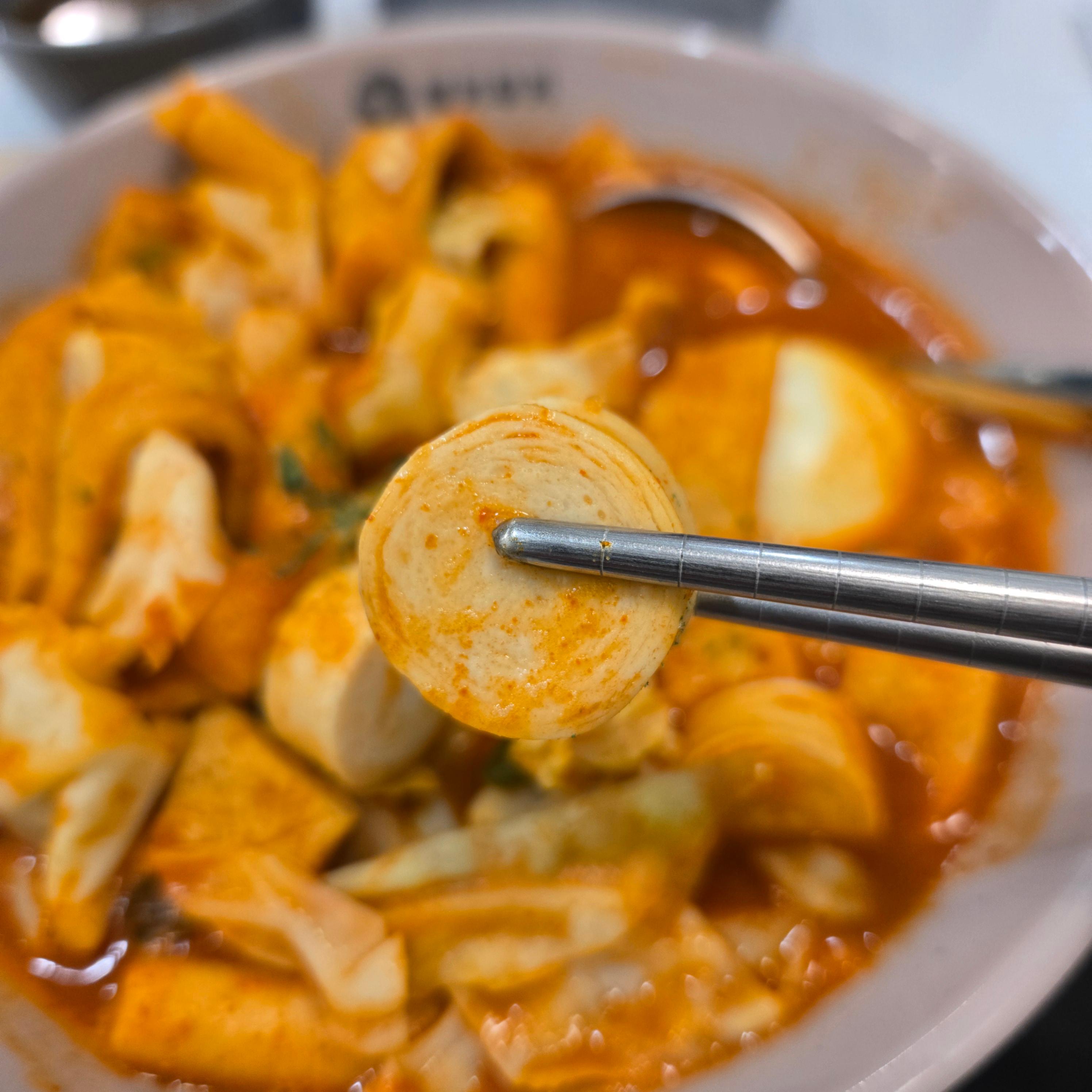 헬키푸키 목동파라곤점 스리라차 떡볶이