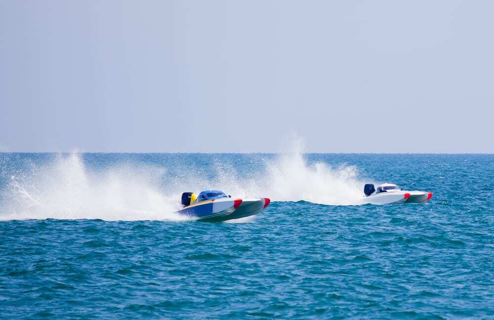 Balapan Speed Boat