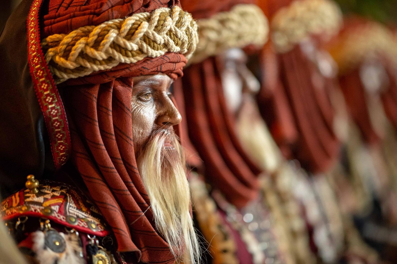 즐거움 뒤에 숨겨진 진지한 시작의 이야기