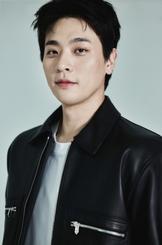 박정민 배우 출판사 책 출판사 무제 나이