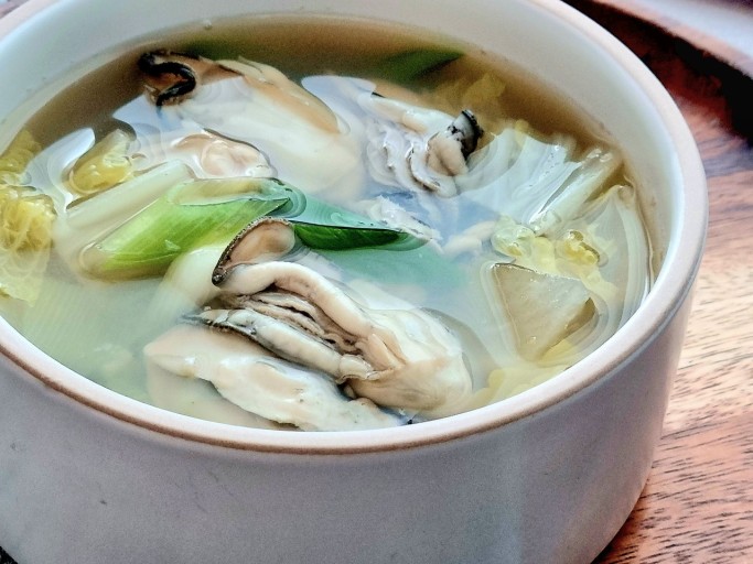 굴국