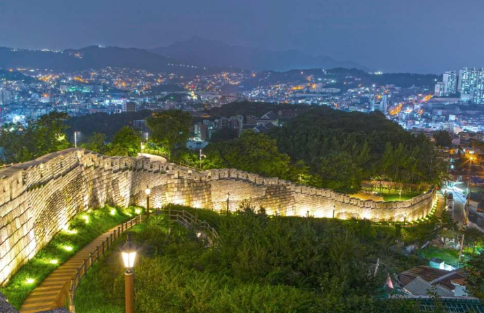 서울성곽길 야경