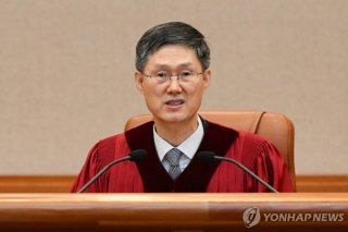 문형배 소이부답
