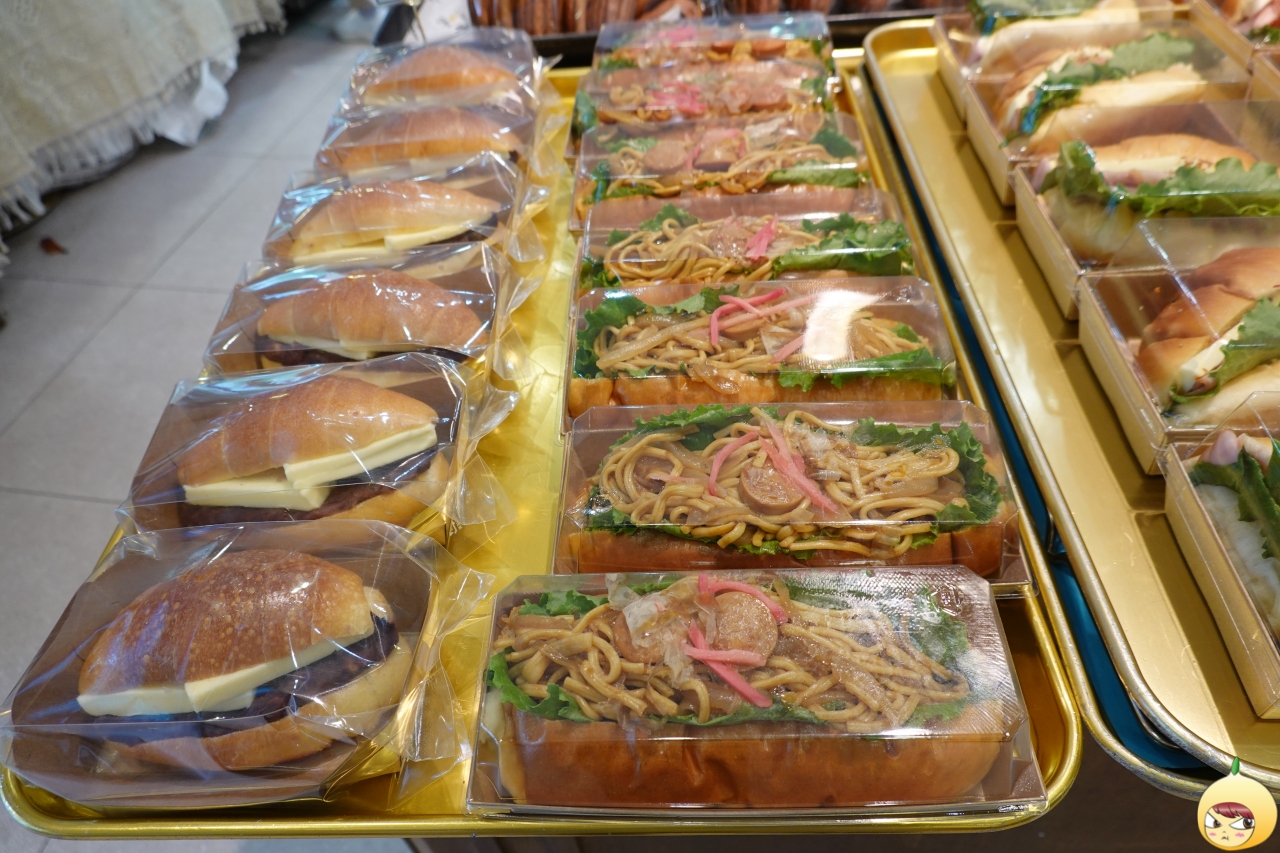 앙버터 & 야끼소바빵