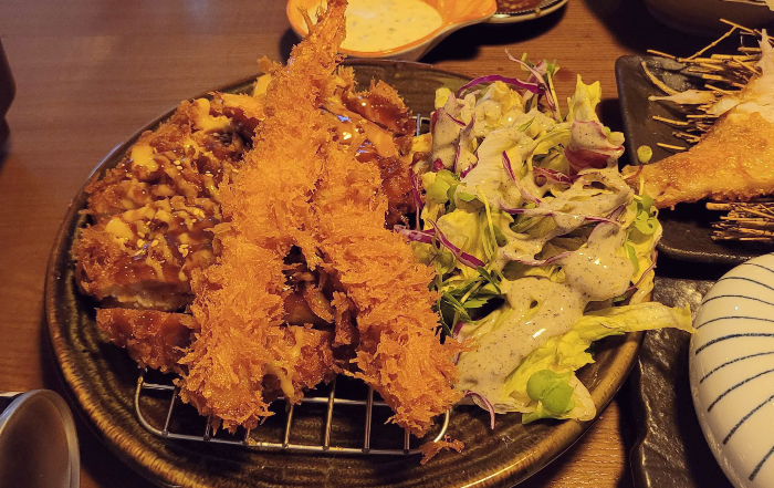 이자카야미츠